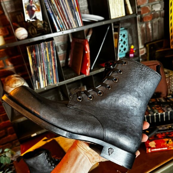 $1198 JOHN VARVATOS 25th Anniversary 525 COMBAT BOOTS (sz 8.5) - Picture 13 of 16